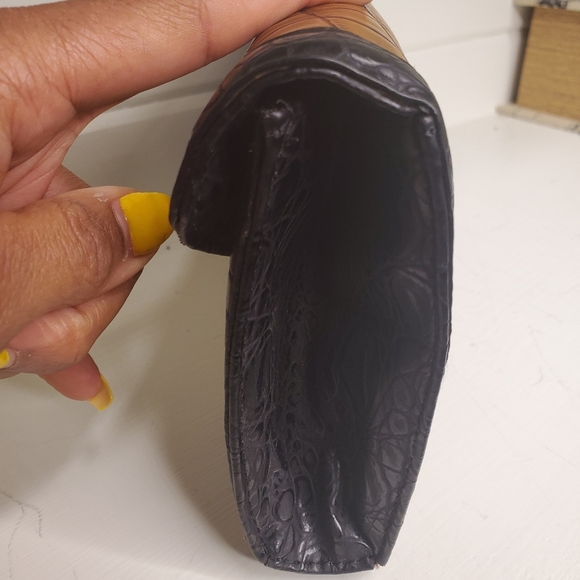 Sondra Roberts Faux Alligator Skin Clutch - Picture 4 of 6